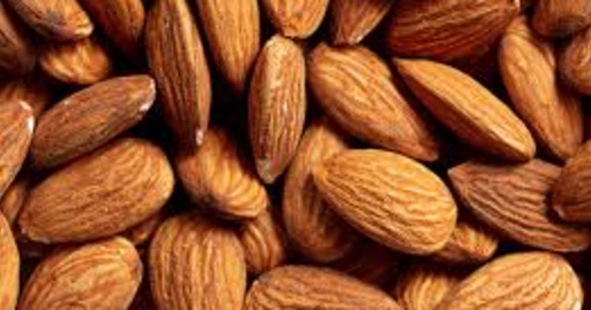 Amandes : Votre Alliée Naturelle Contre le Blue Monday et la Fatigue Saisonnière